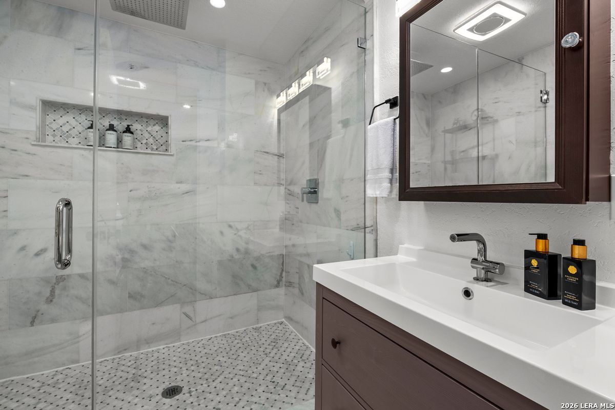 2219 Opal Creek