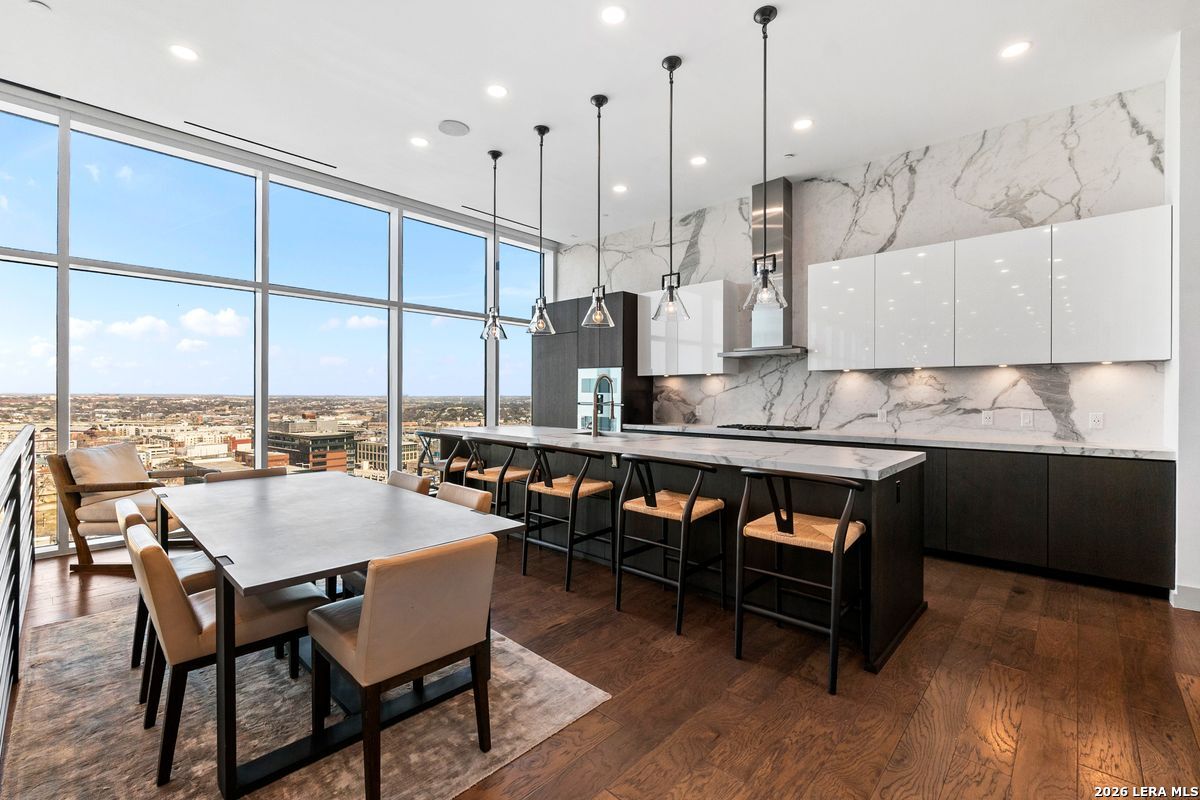 123 Lexington 1803