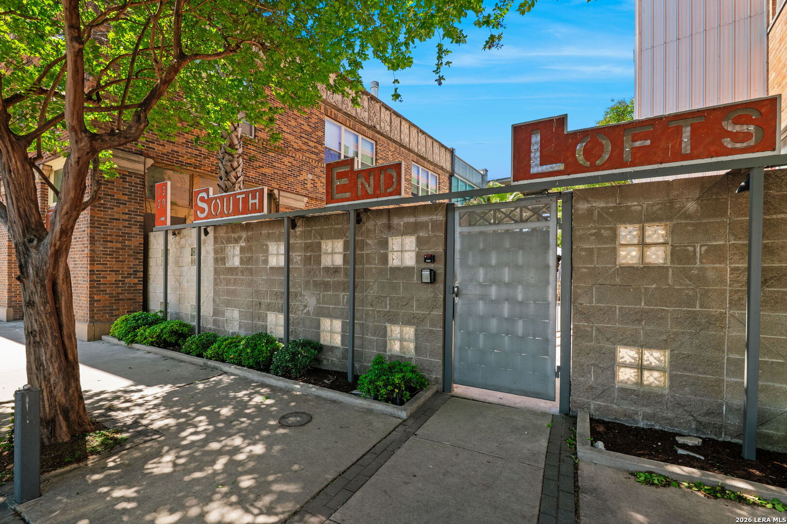 1339 S FLORES ST 202