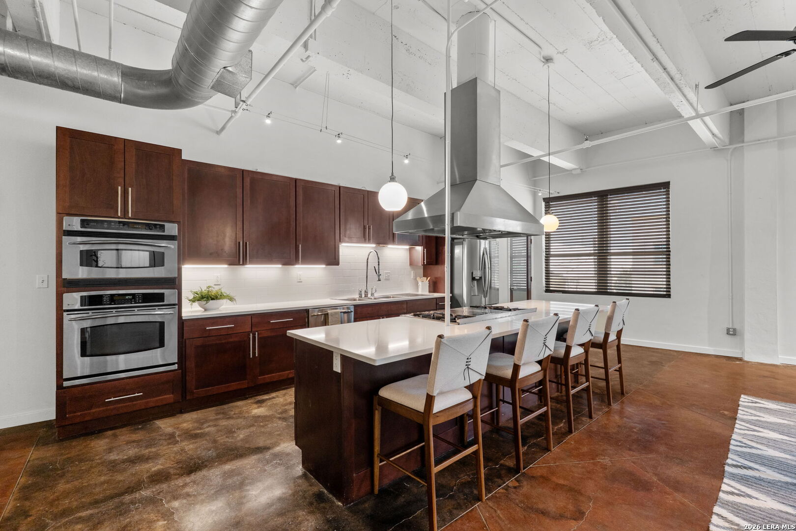 1339 S FLORES ST 202