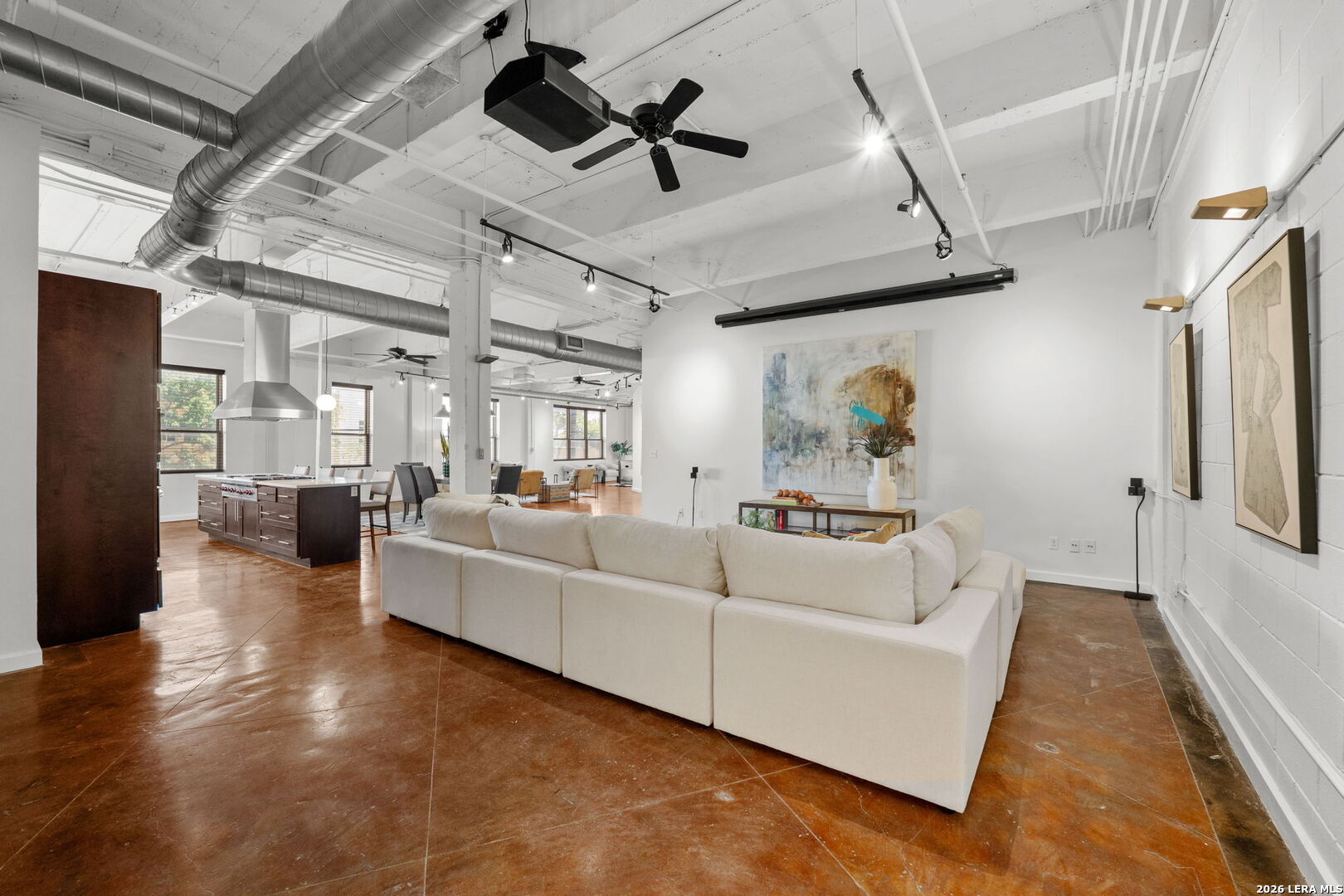 1339 S FLORES ST 202