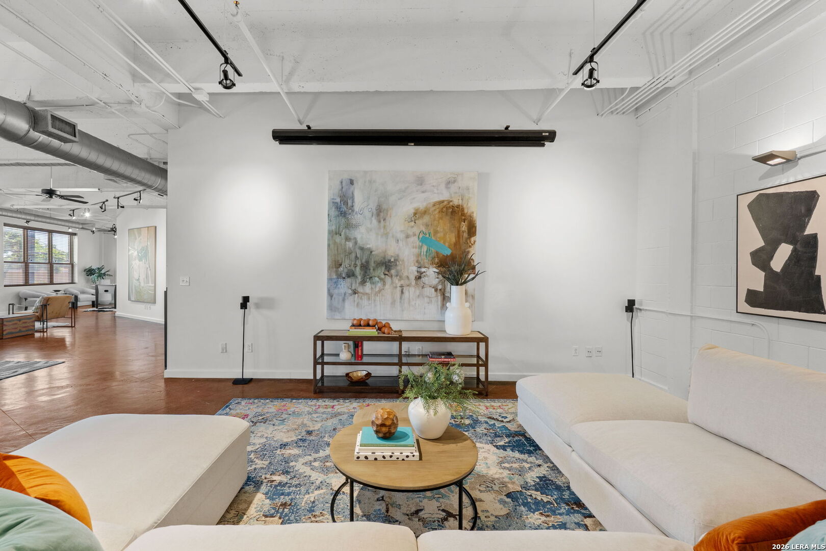 1339 S FLORES ST 202