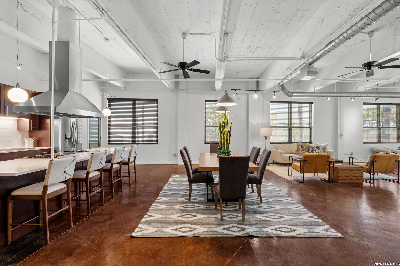 1339 S FLORES ST 202