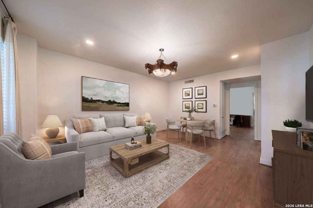 7707 Broadway 19A
