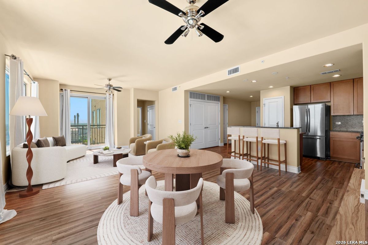 215 CENTER ST 1205