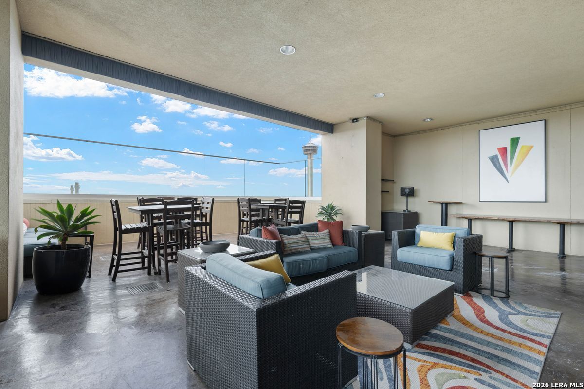 215 CENTER ST 1205