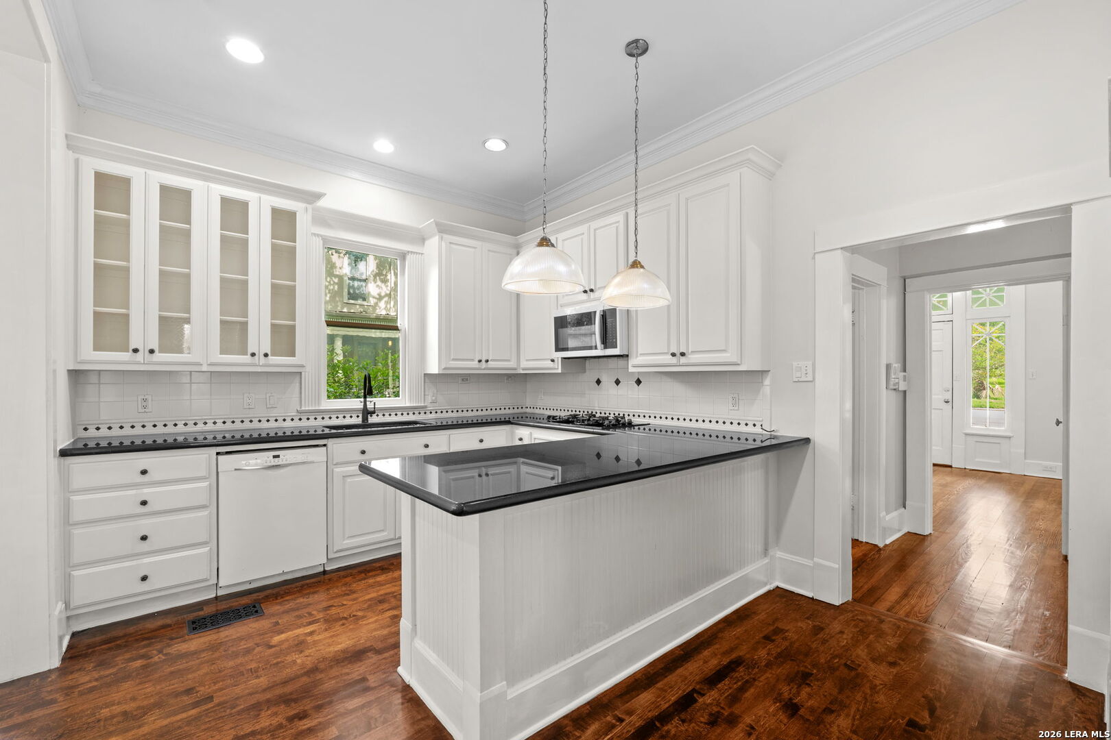 124 E Summit