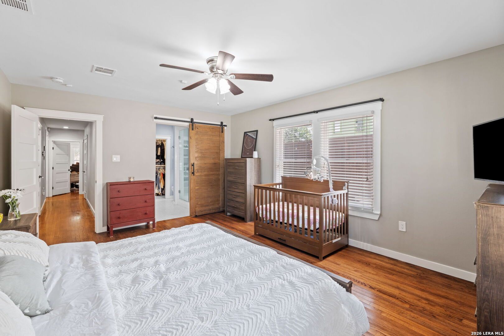 440 W Lynwood