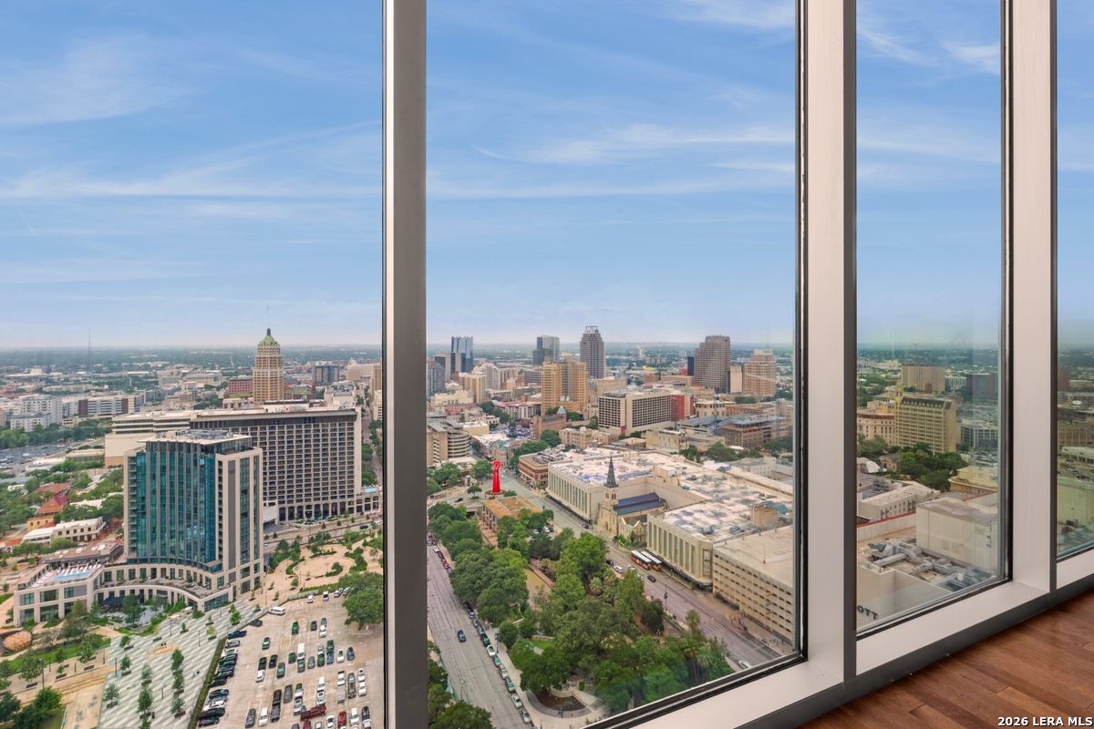610 E Market St Unit: 3001