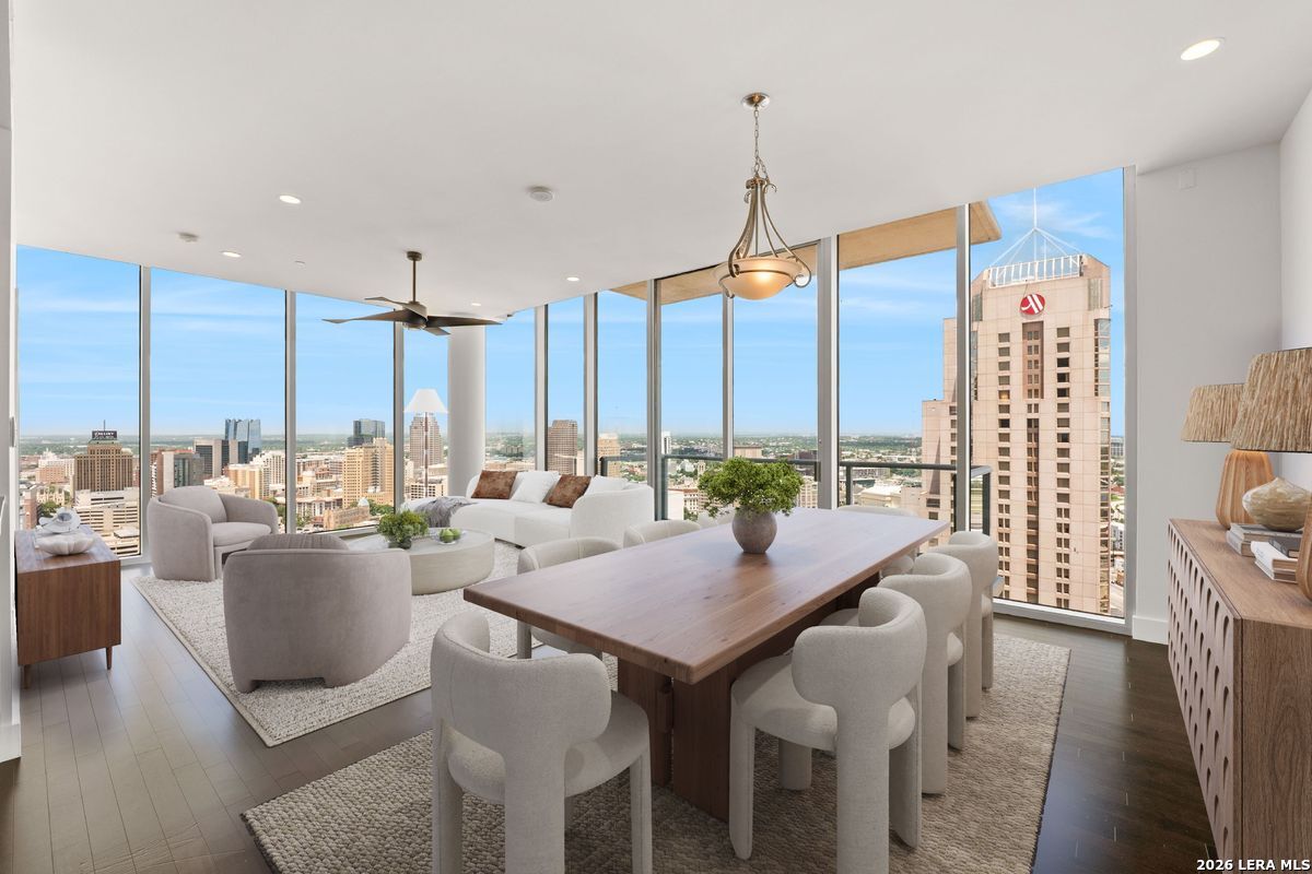 610 E MARKET ST Unit: 2708