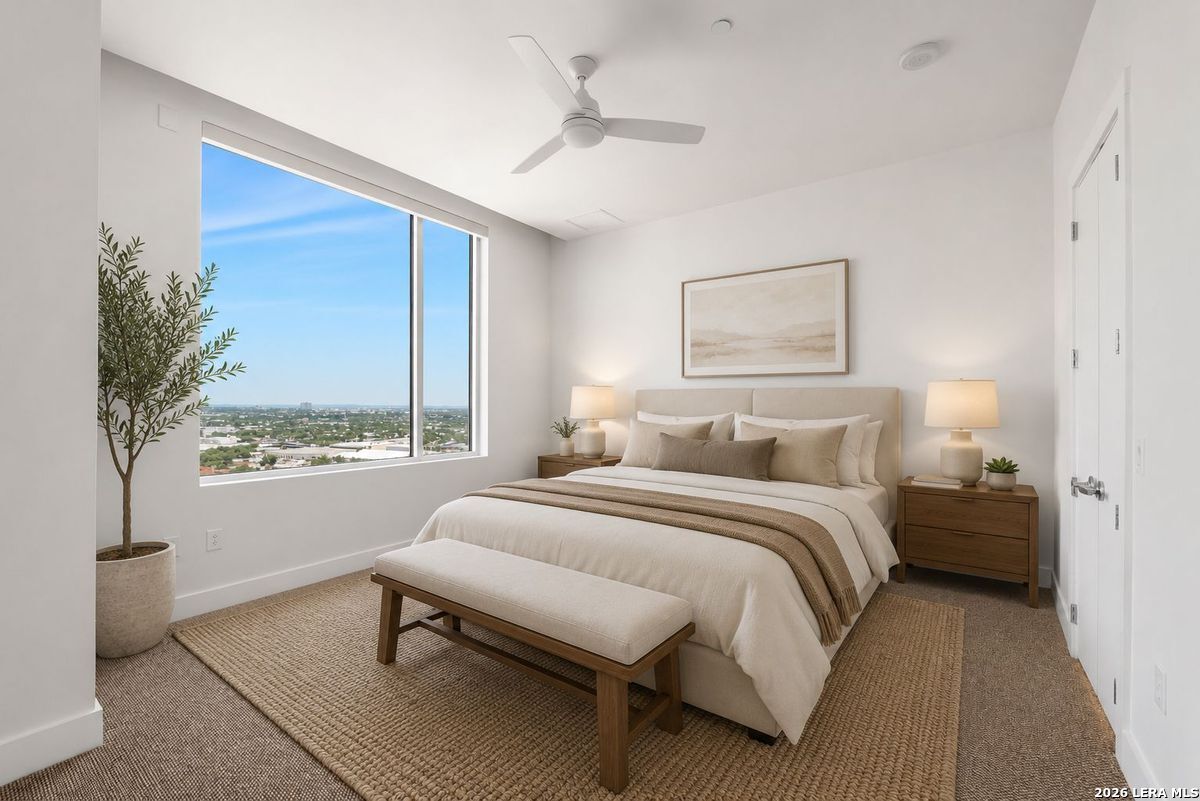 610 E Market Unit: 2708