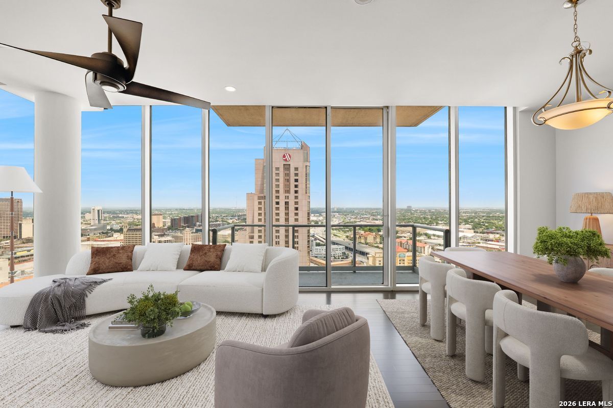 610 E Market Unit: 2708