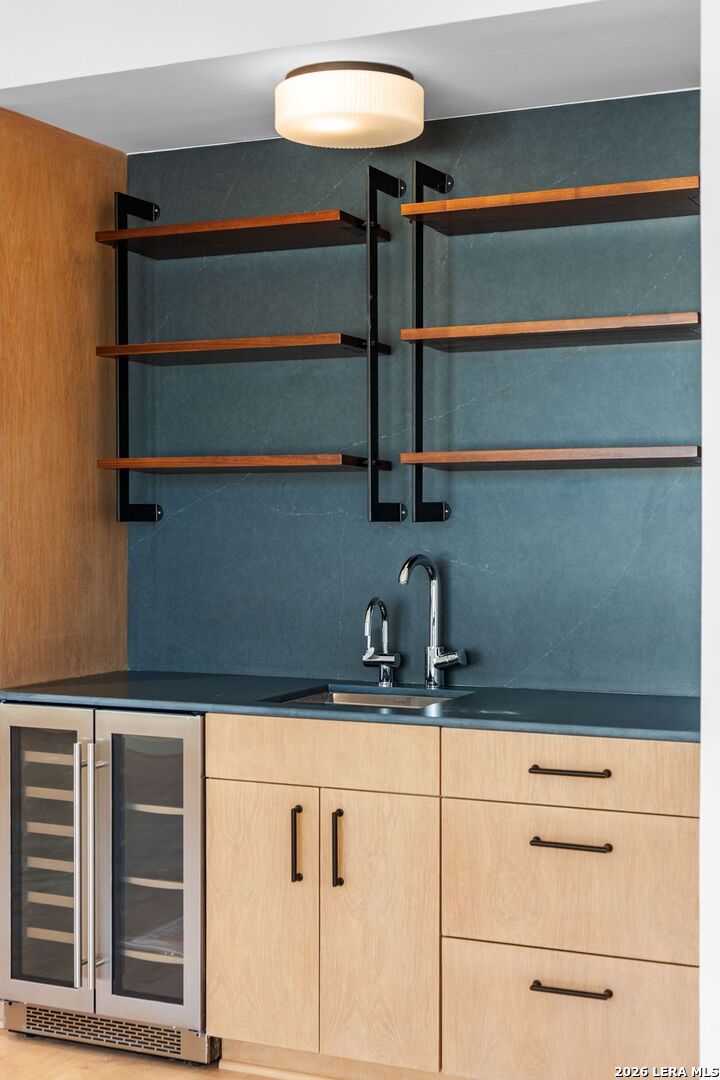 4001 N New Braunfels Unit: APT 302A