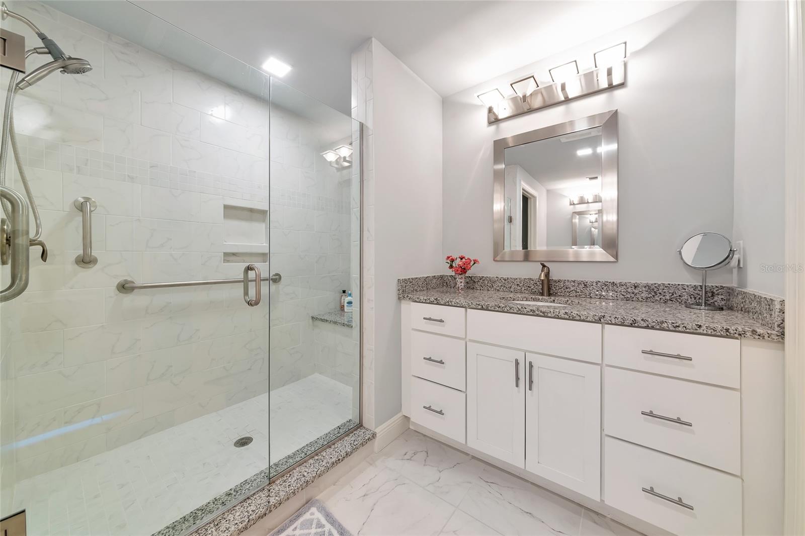 260 HIDDEN BAY DR #305