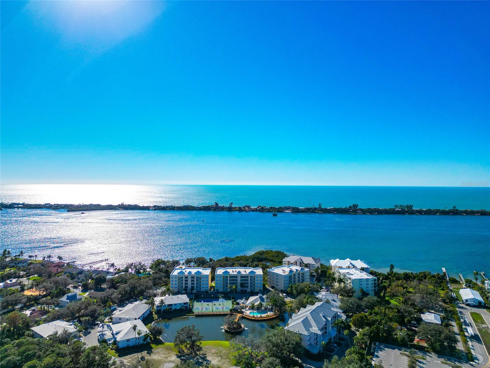 242 HIDDEN BAY DR #602