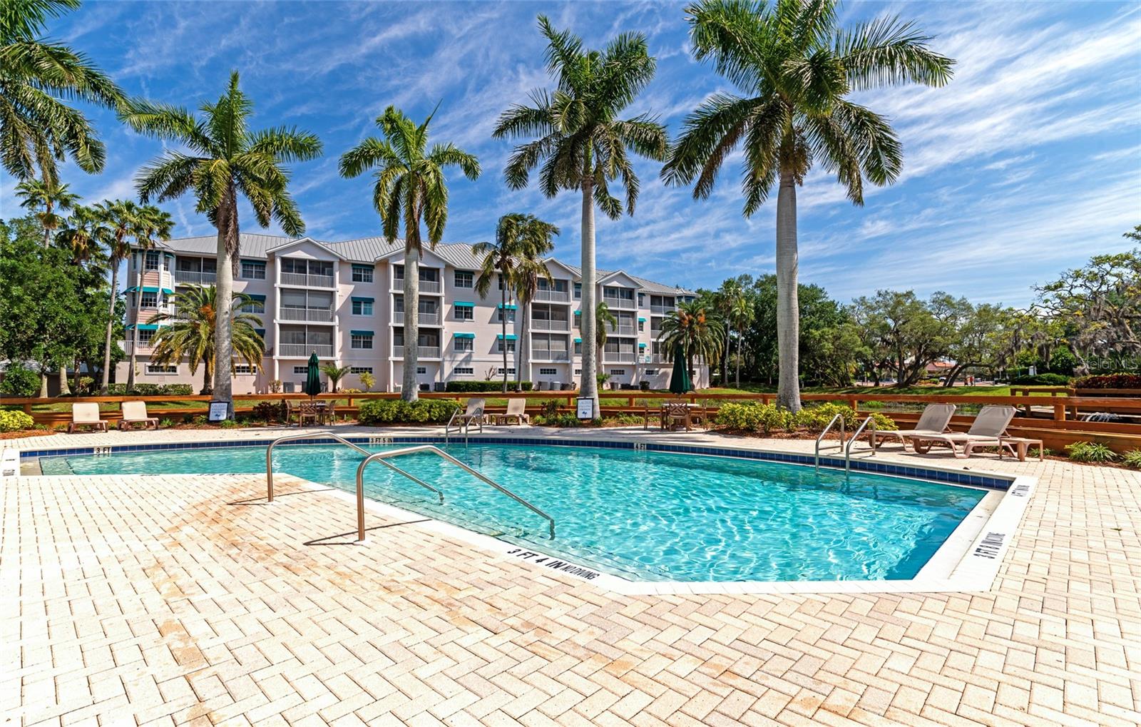 242 HIDDEN BAY DR #602