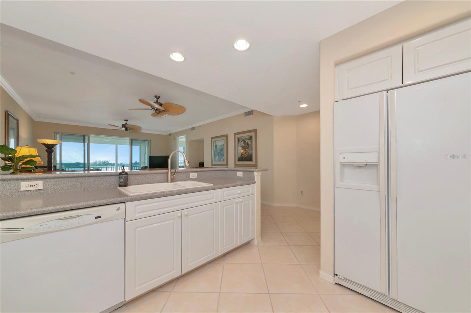 242 HIDDEN BAY DR #602