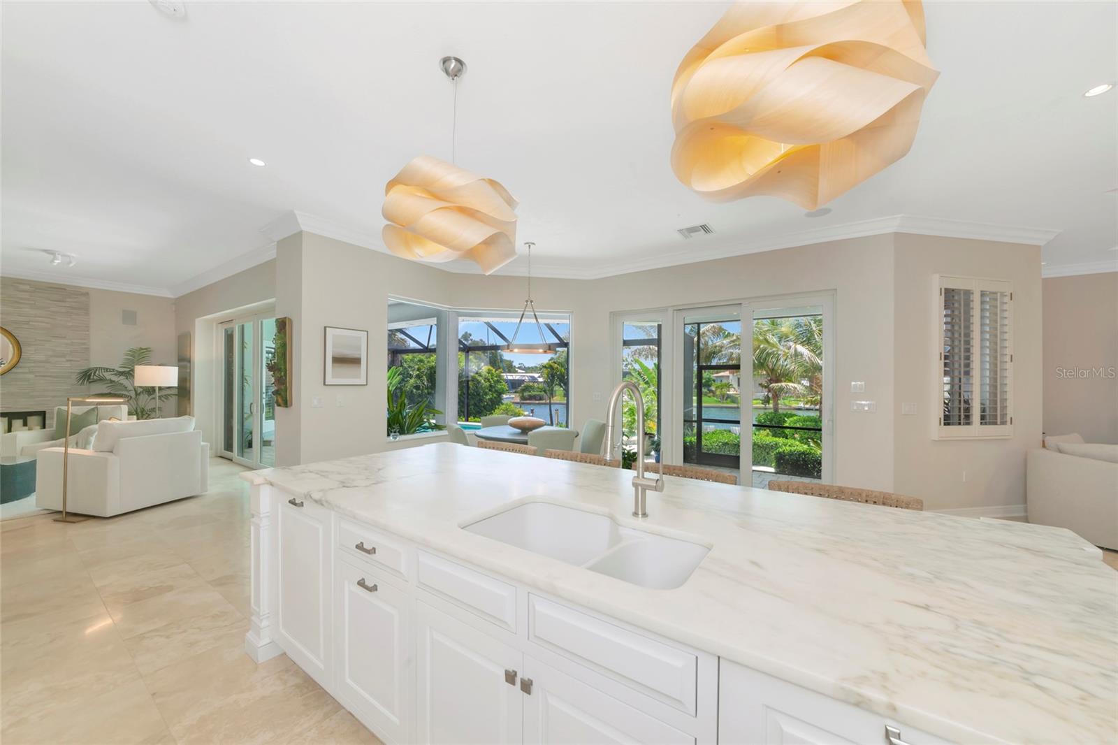 7631 COVE TER