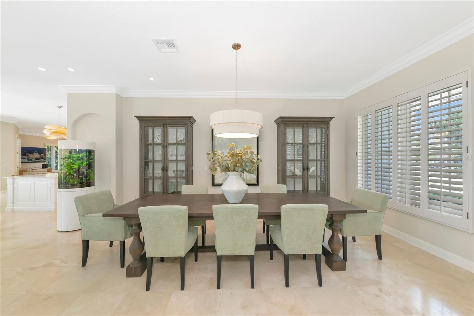 7631 COVE TER