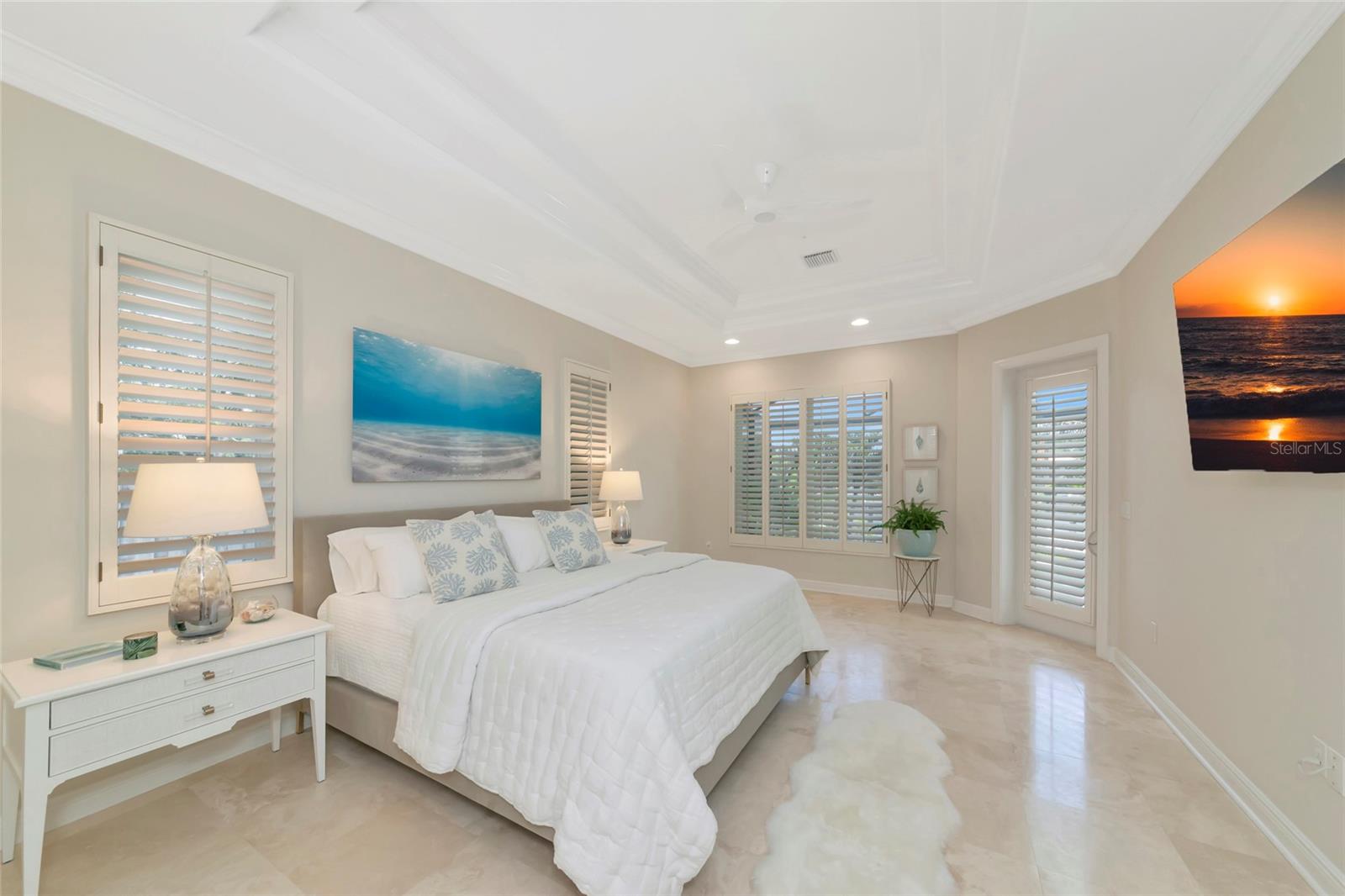 7631 COVE TER