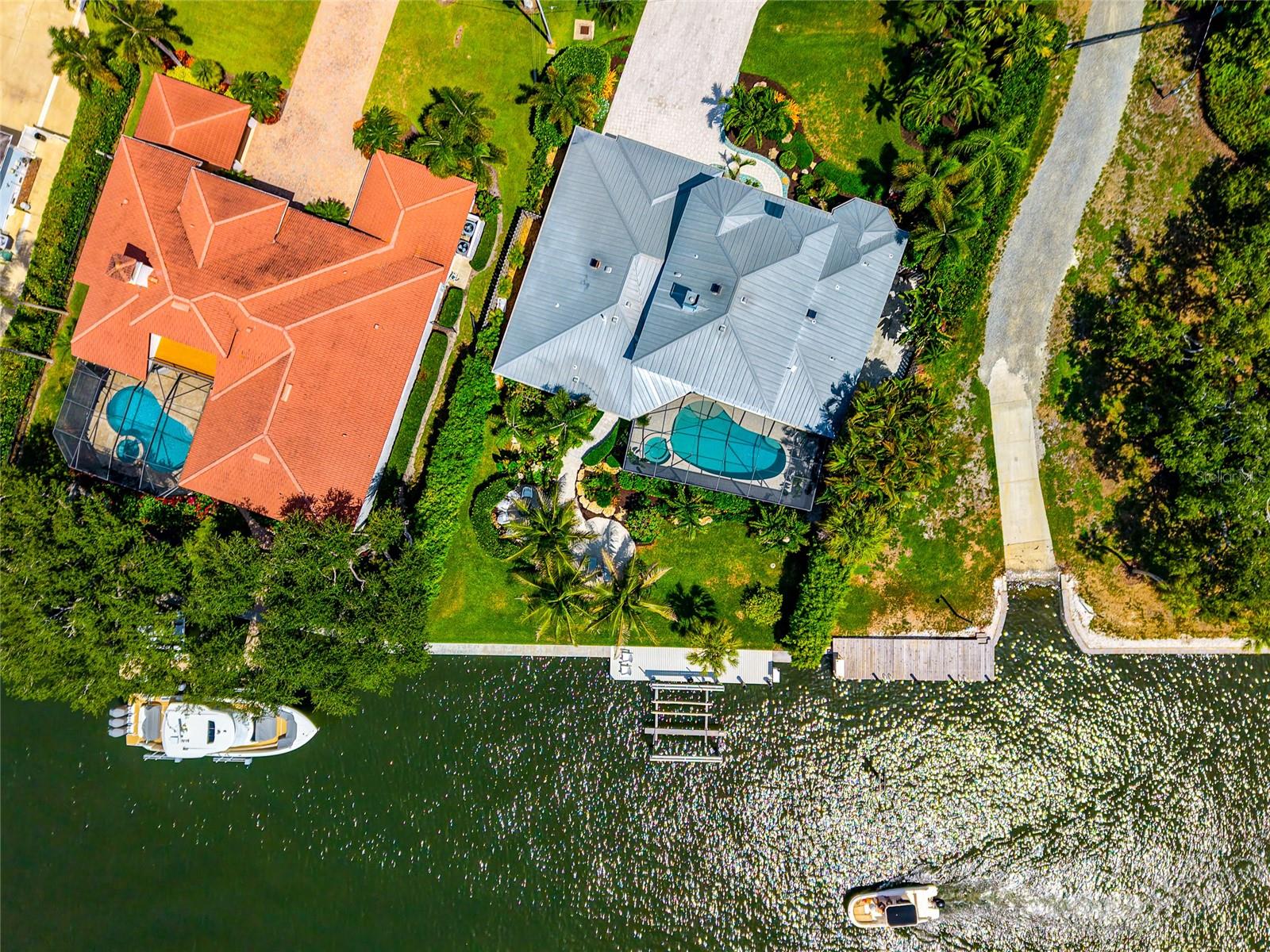 7631 COVE TER