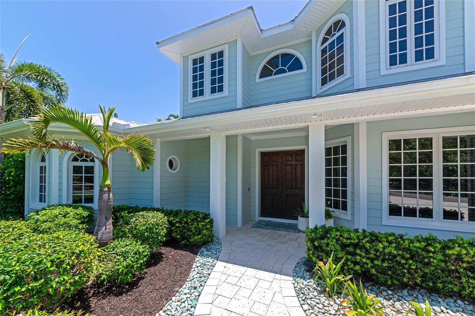 7631 COVE TER