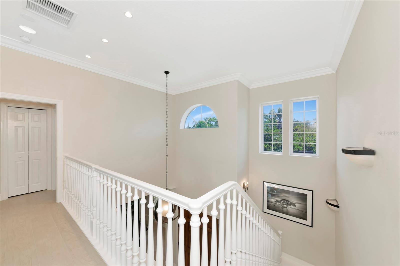 7631 COVE TER