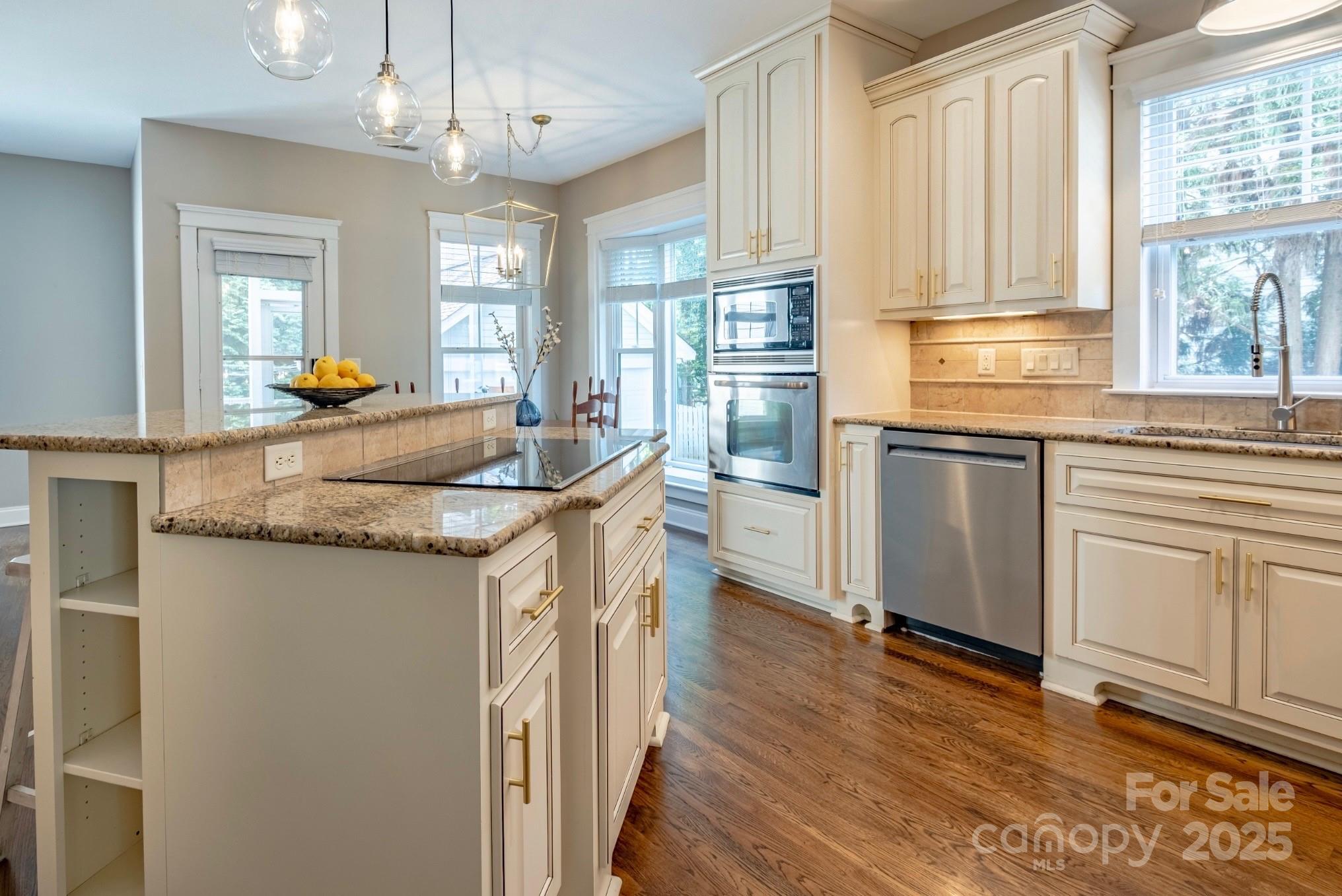 7409 Gilderstern Glen Court