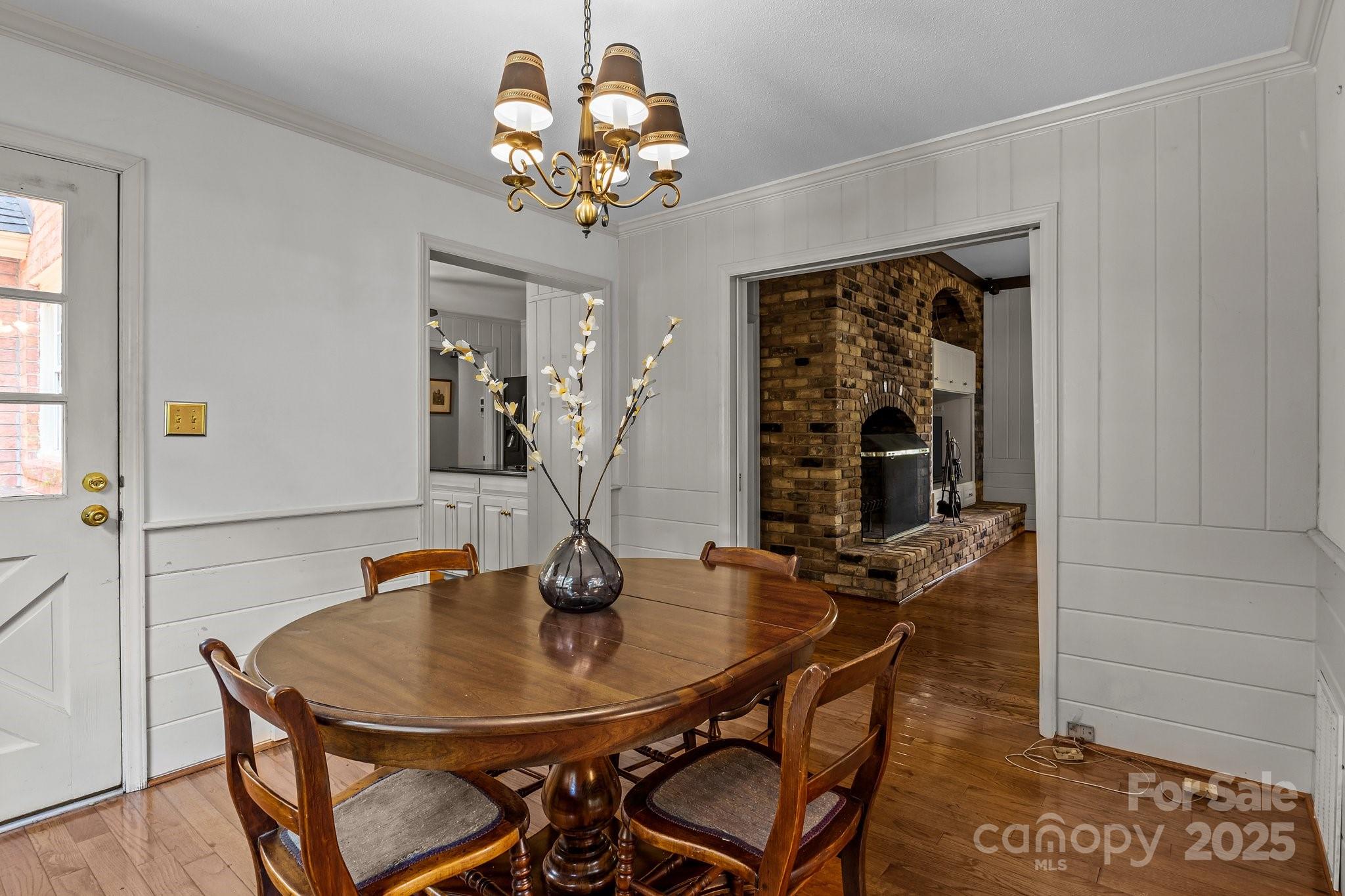 3209 Sedgefield Road