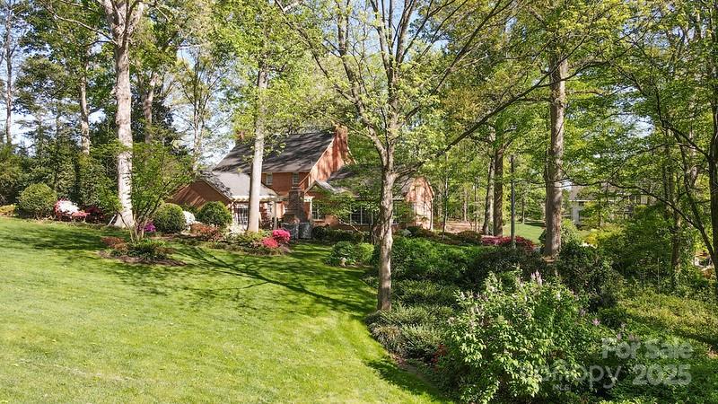 3209 Sedgefield Road