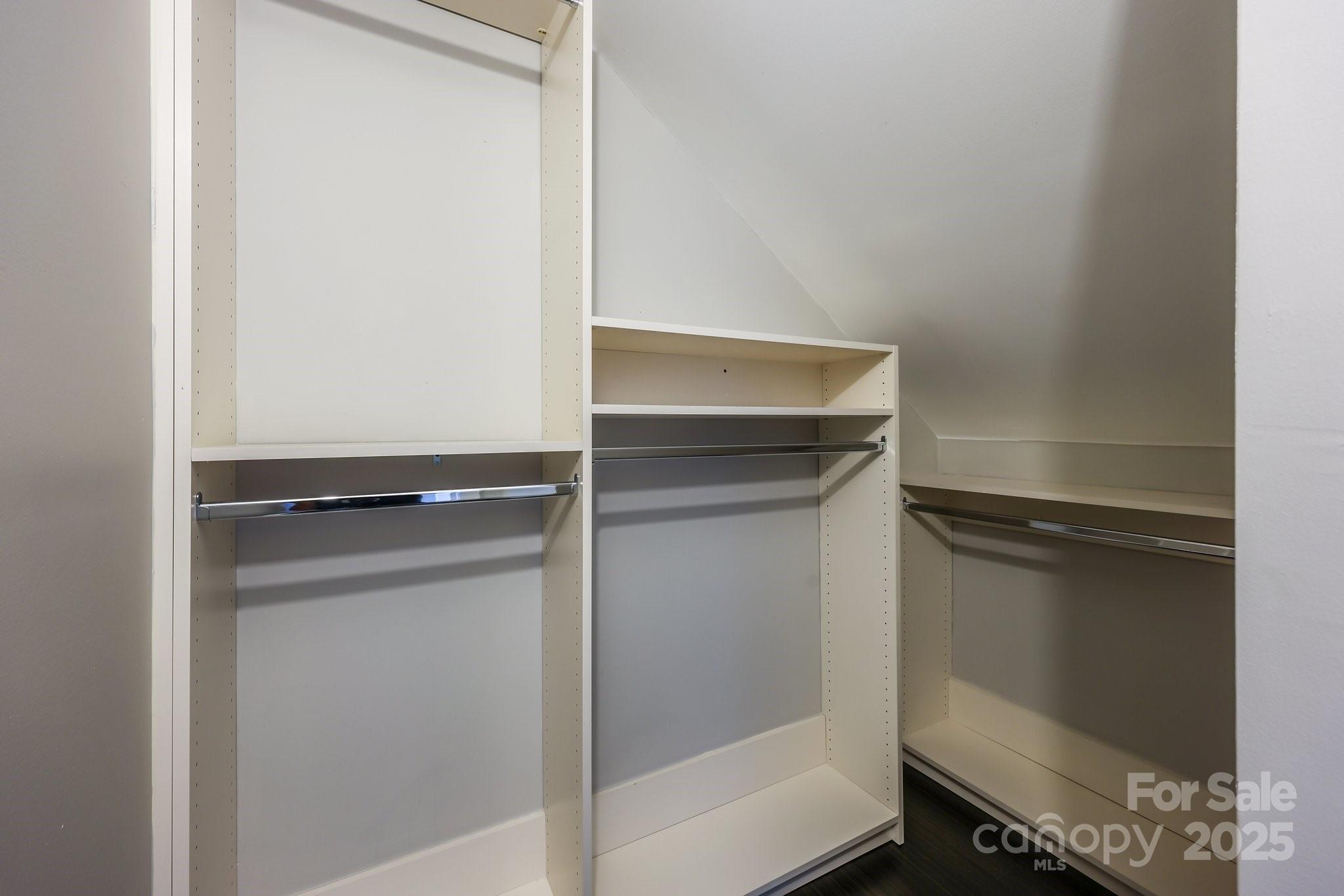 8225 Ballymore Court