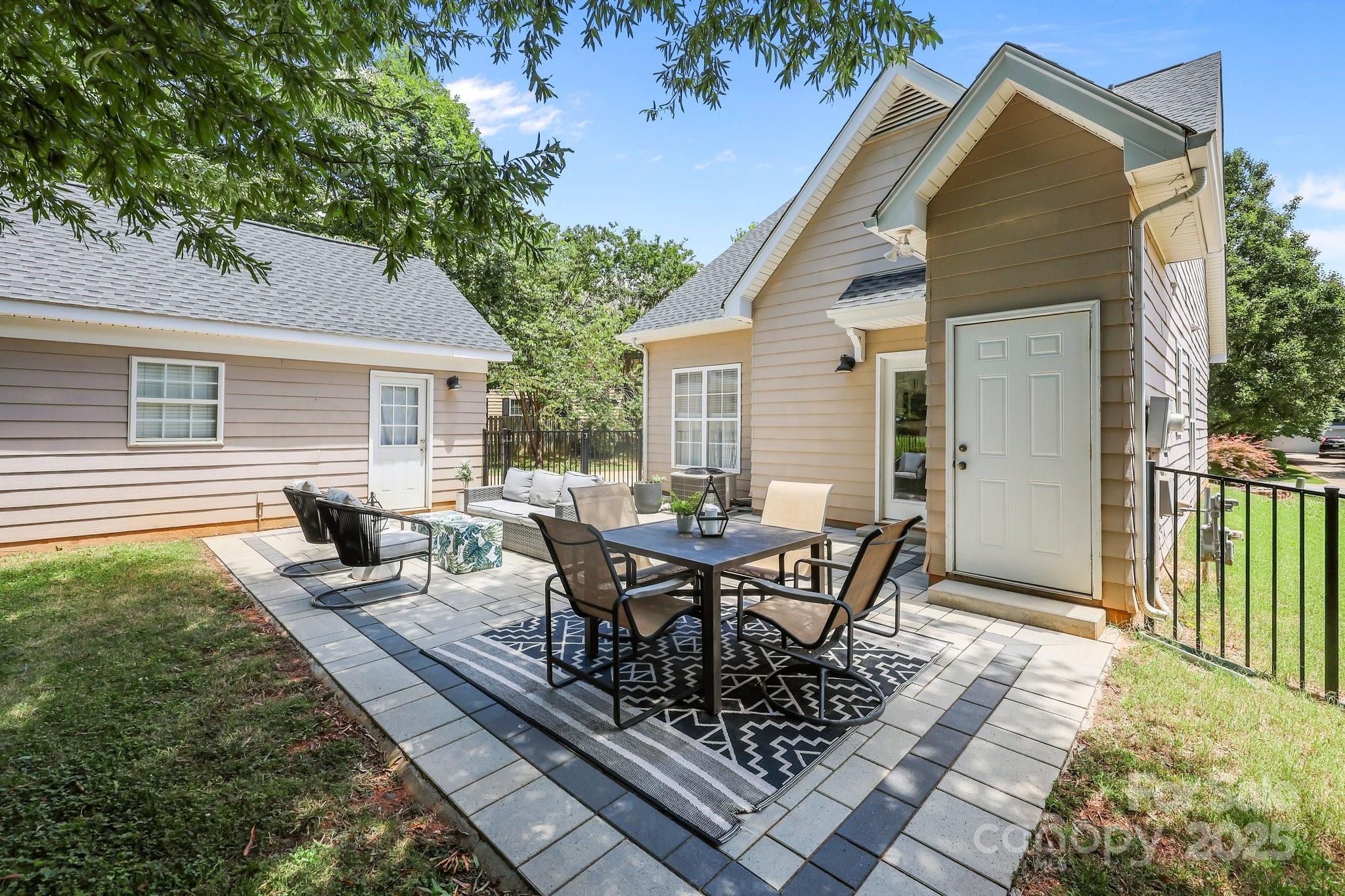 8225 Ballymore Court