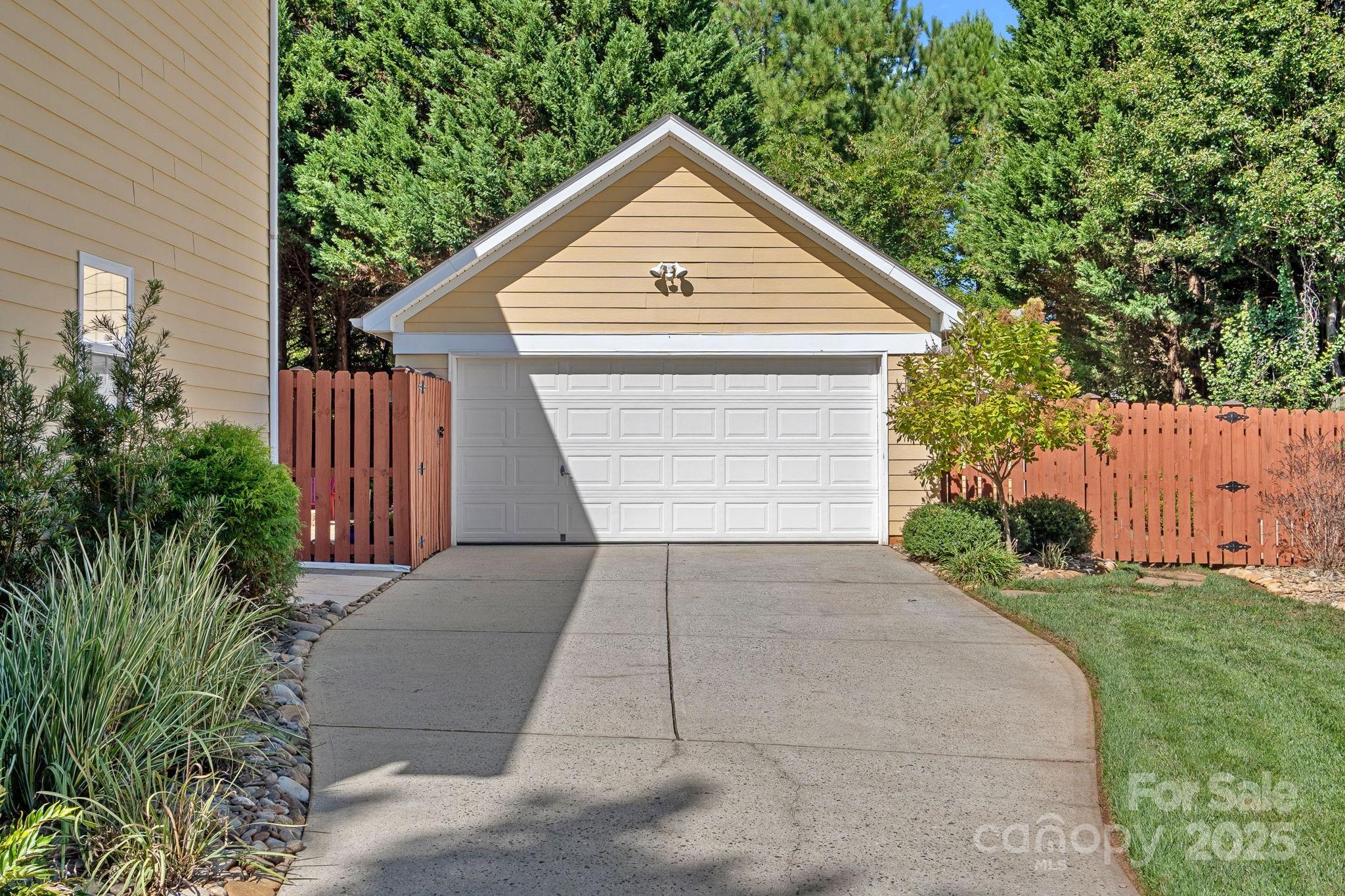 8209 Ballymore Court