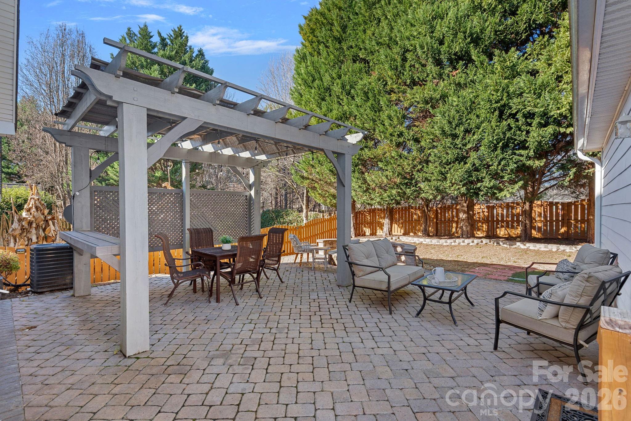 8221 Ballymore Court