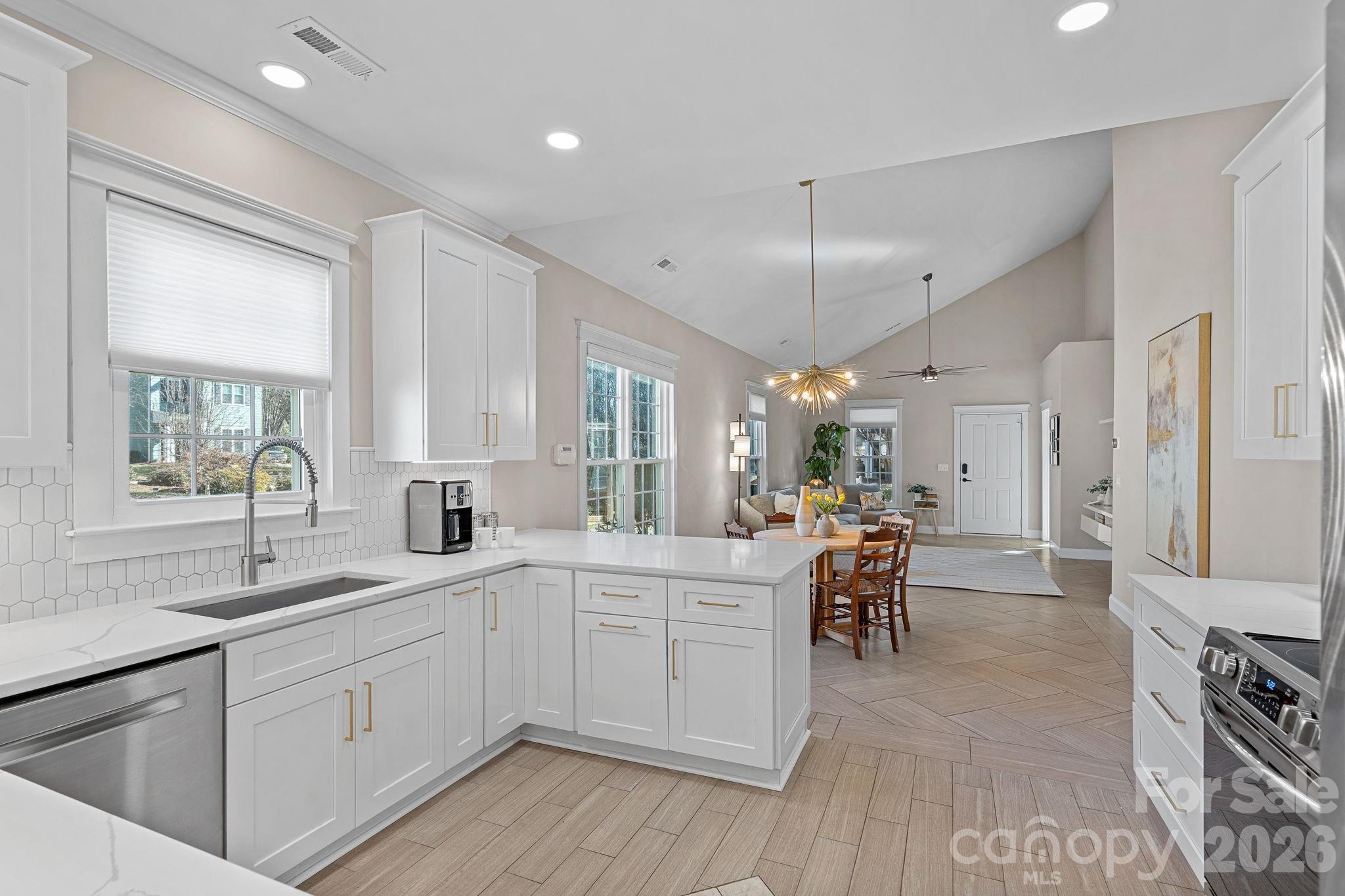 8221 Ballymore Court