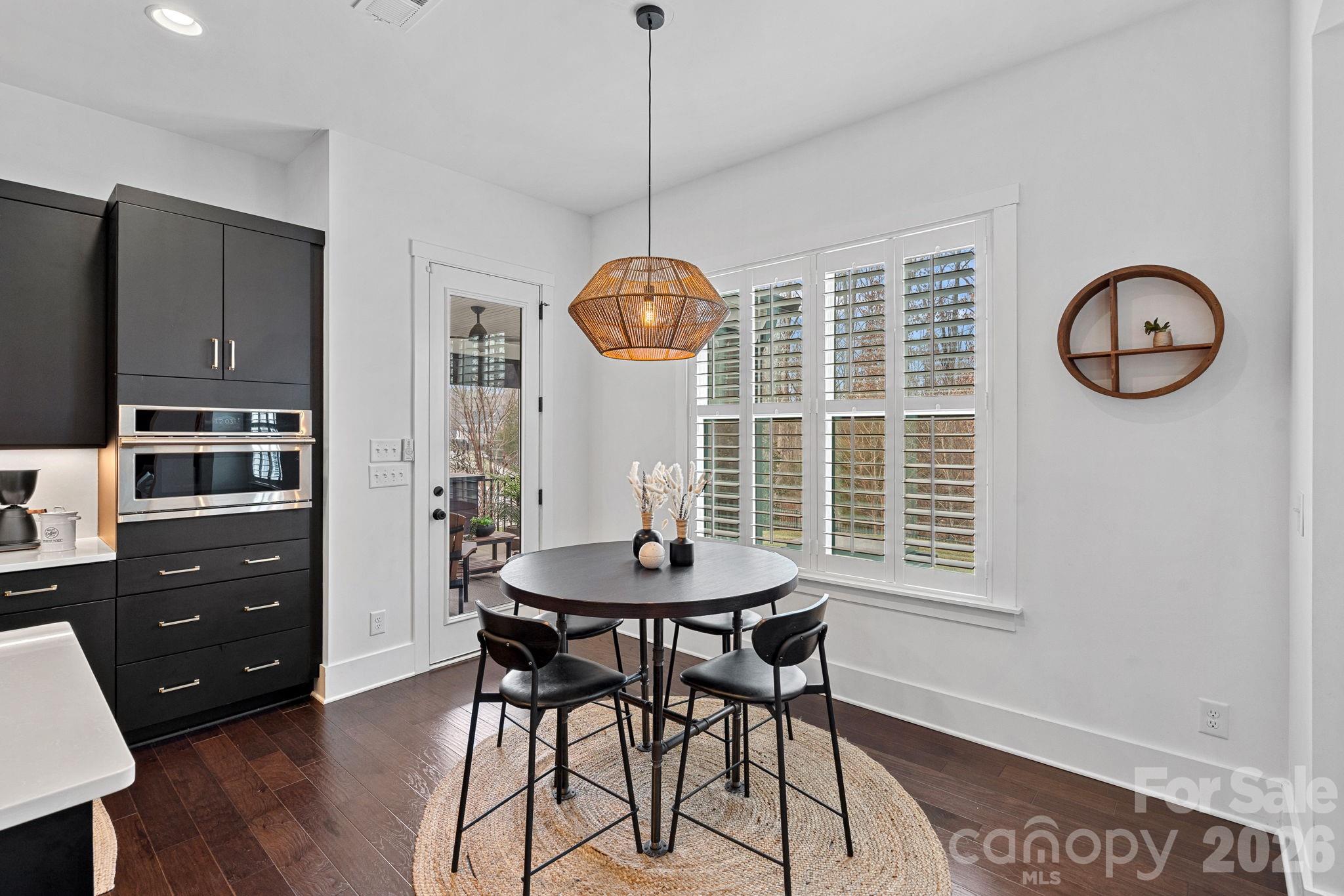 18401 Doves Crest Road