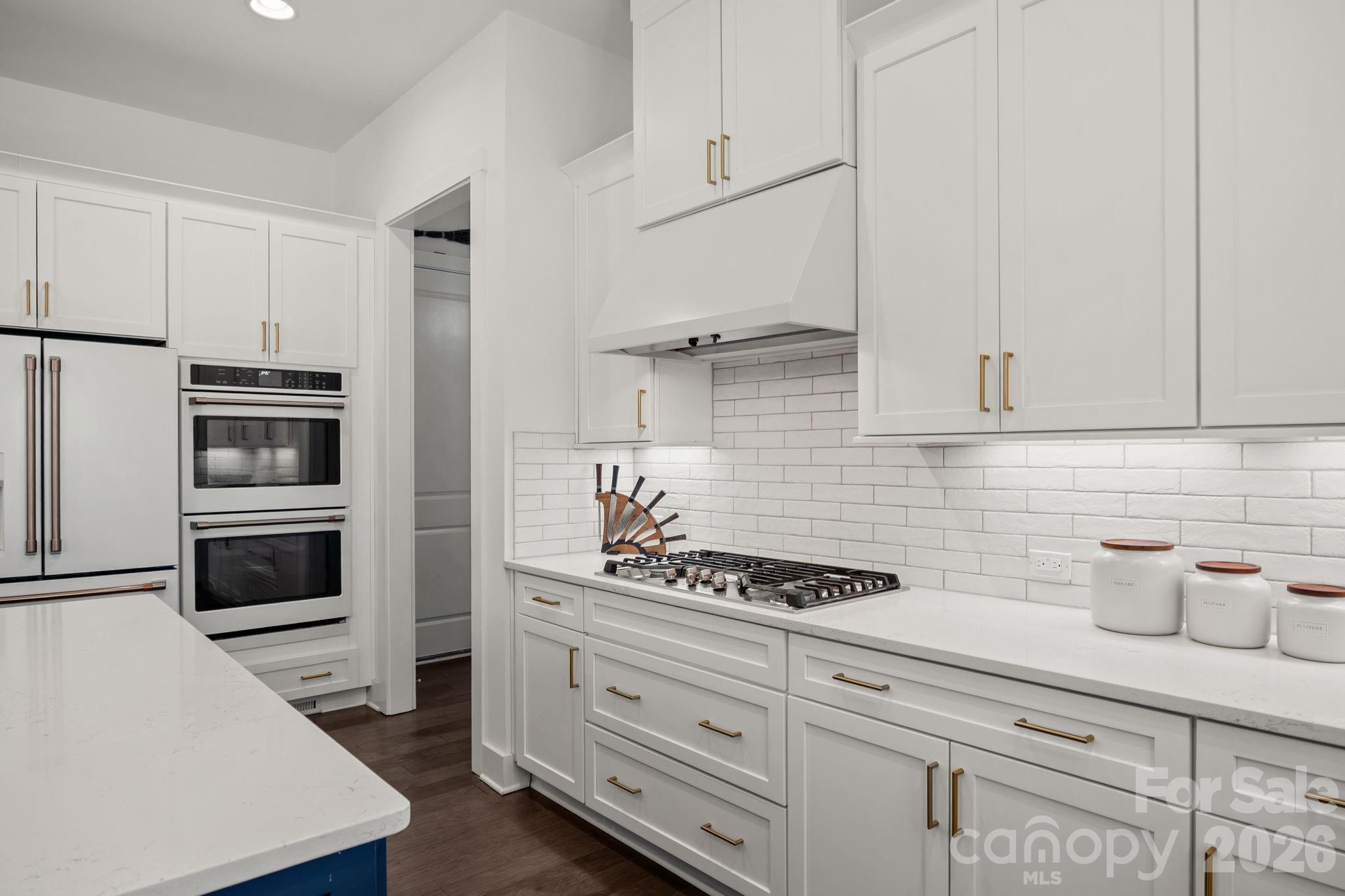 18509 Doves Crest