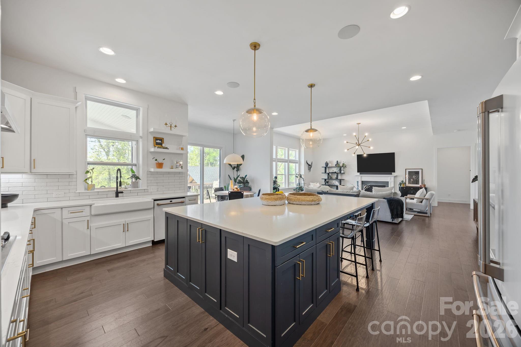 18509 Doves Crest