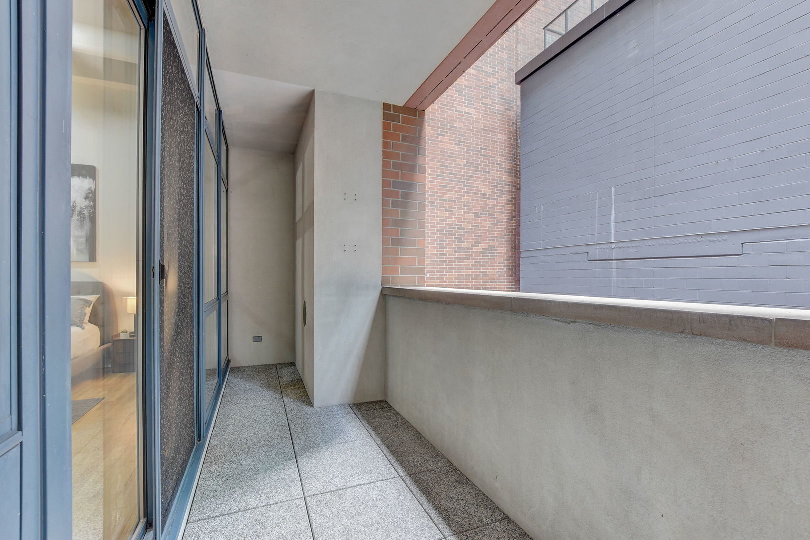 211 E Ohio Street Unit: 320