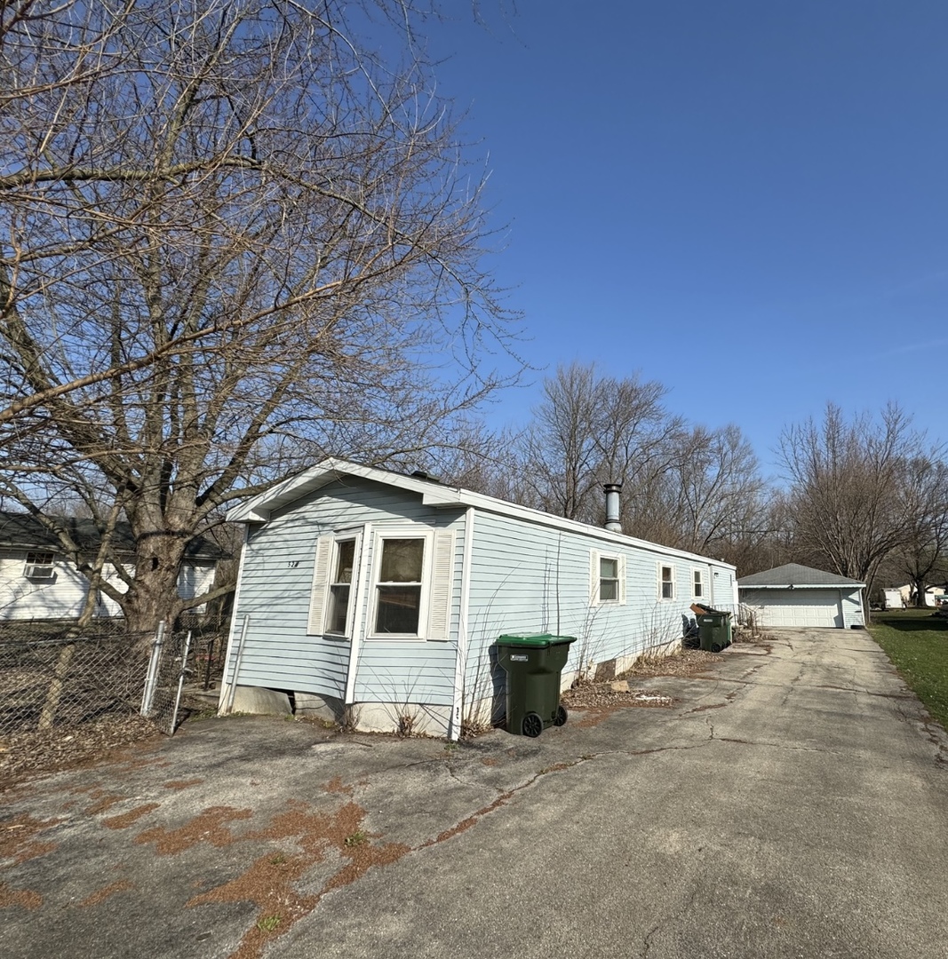 524 W Bergera Road