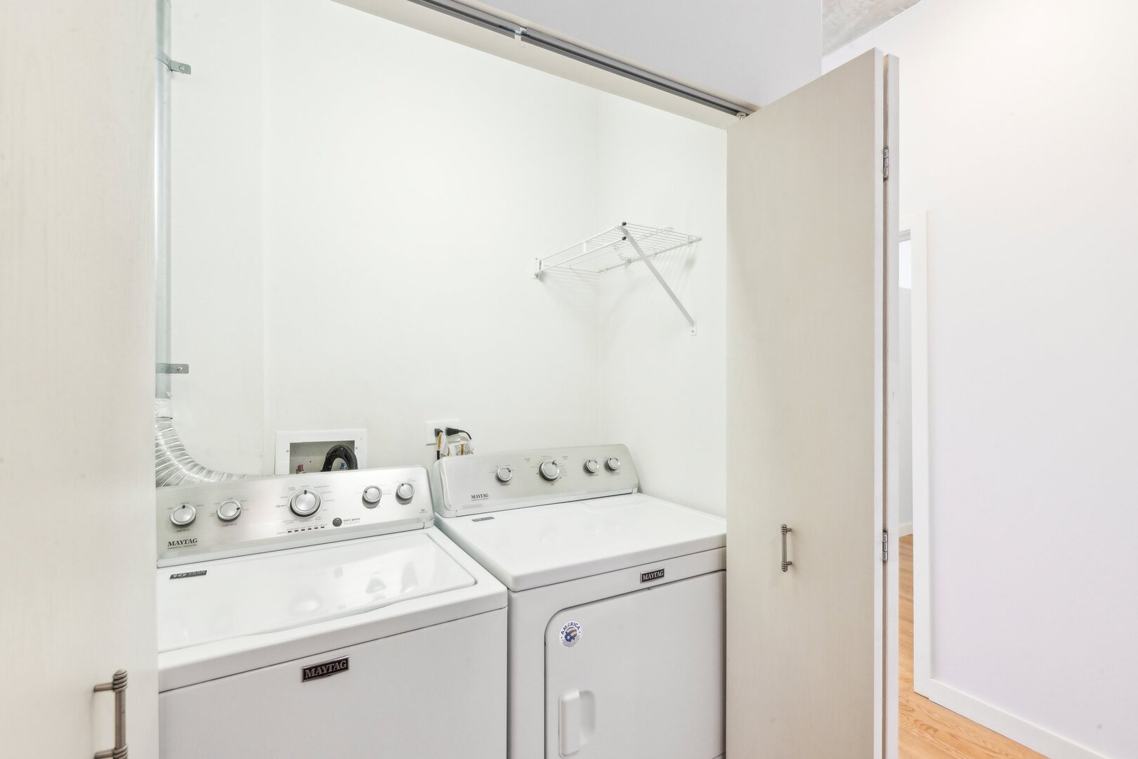 1720 S Michigan Avenue Unit: 503