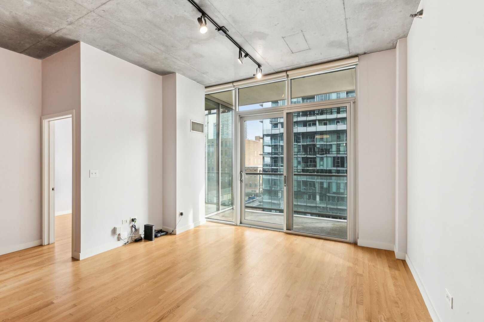 1720 S Michigan Avenue Unit: 503