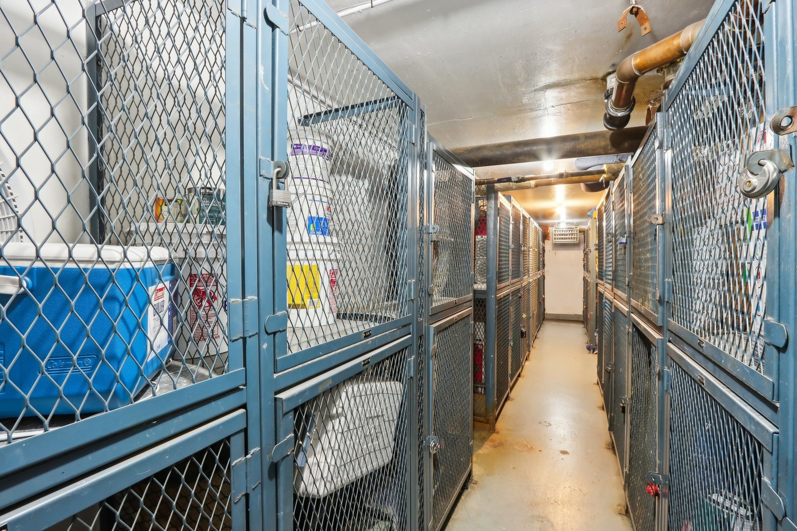 3033 N SHERIDAN Road Unit: 406