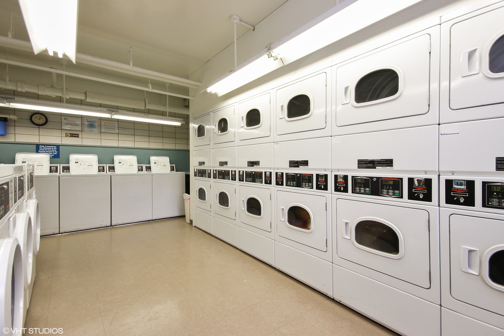 777 N Michigan Avenue Unit: 2707