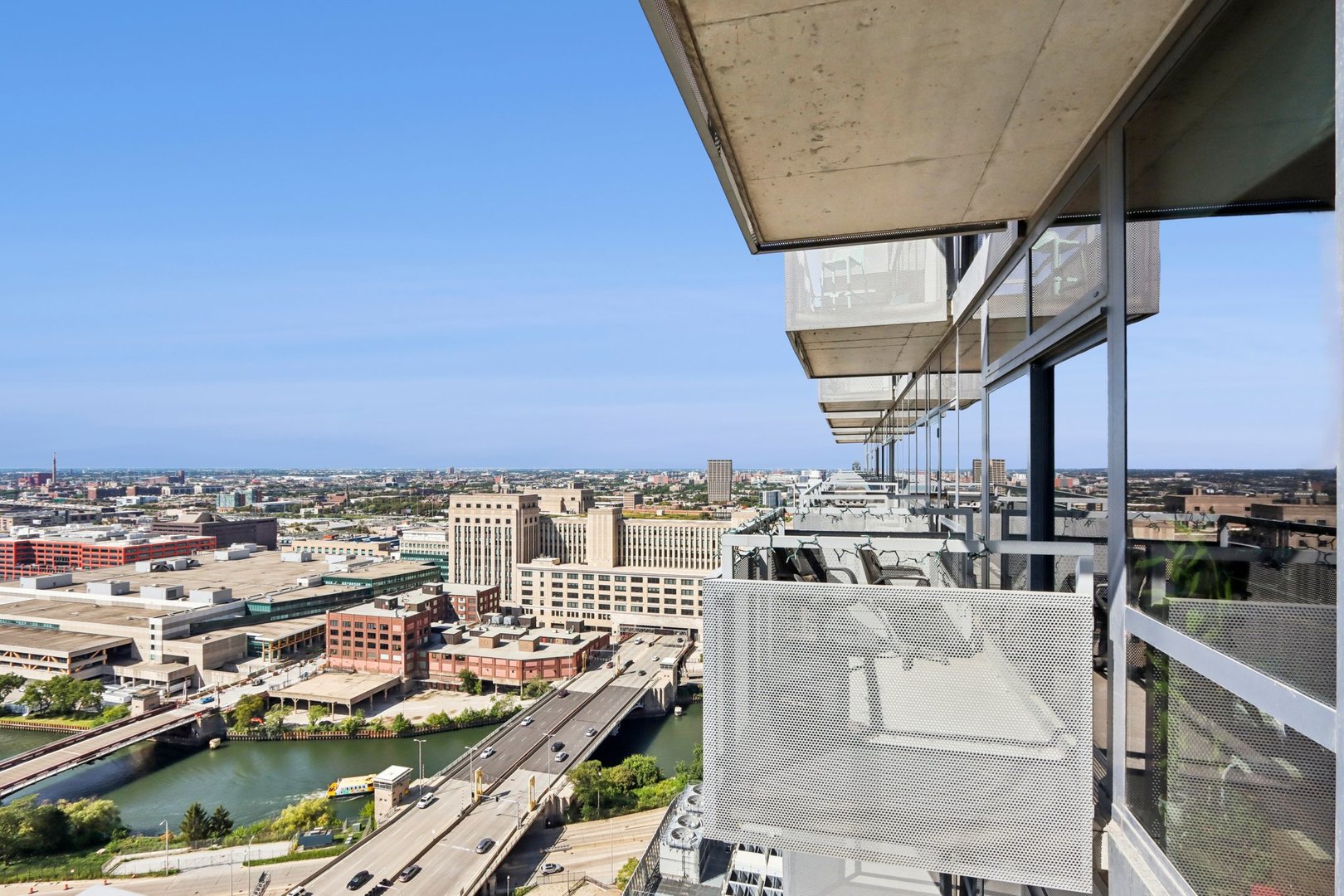 235 W Van Buren Street Unit: 3005