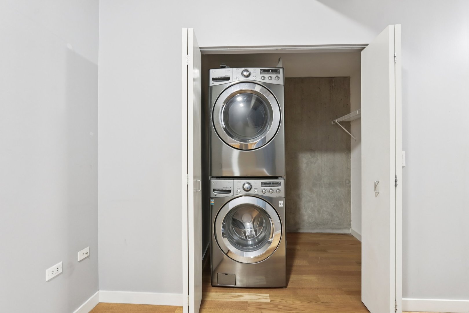 235 W Van Buren Street Unit: 3005