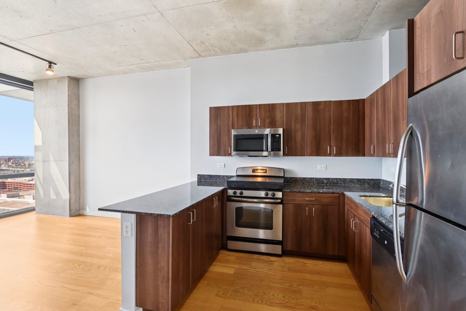 235 W Van Buren Street Unit: 3005