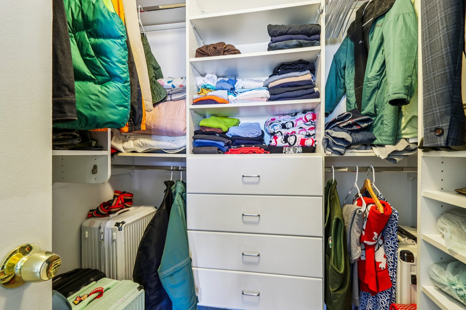 345 W Fullerton Parkway Unit: 2801