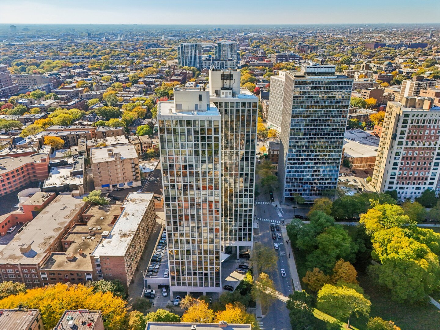 345 W Fullerton Parkway Unit: 2801