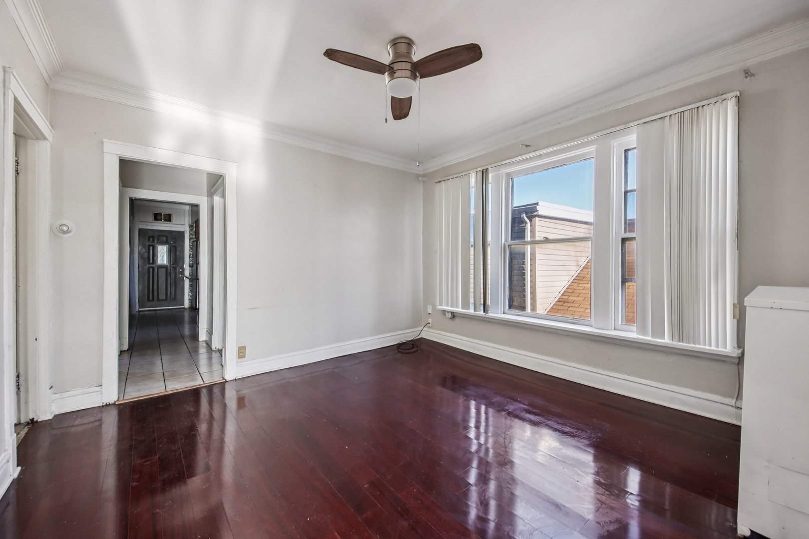 7424 S Calumet Avenue